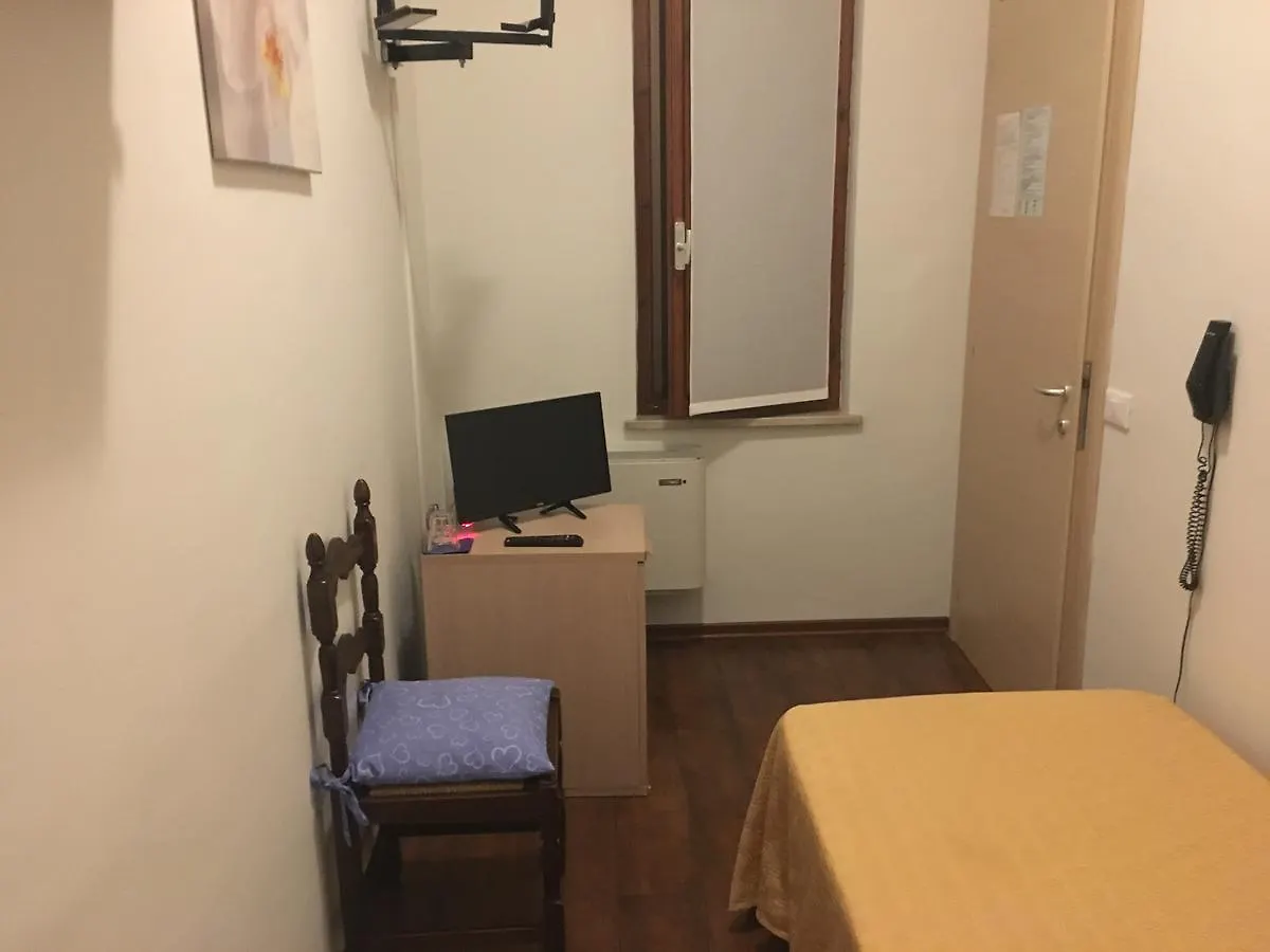 Blue Hotel Suzzara